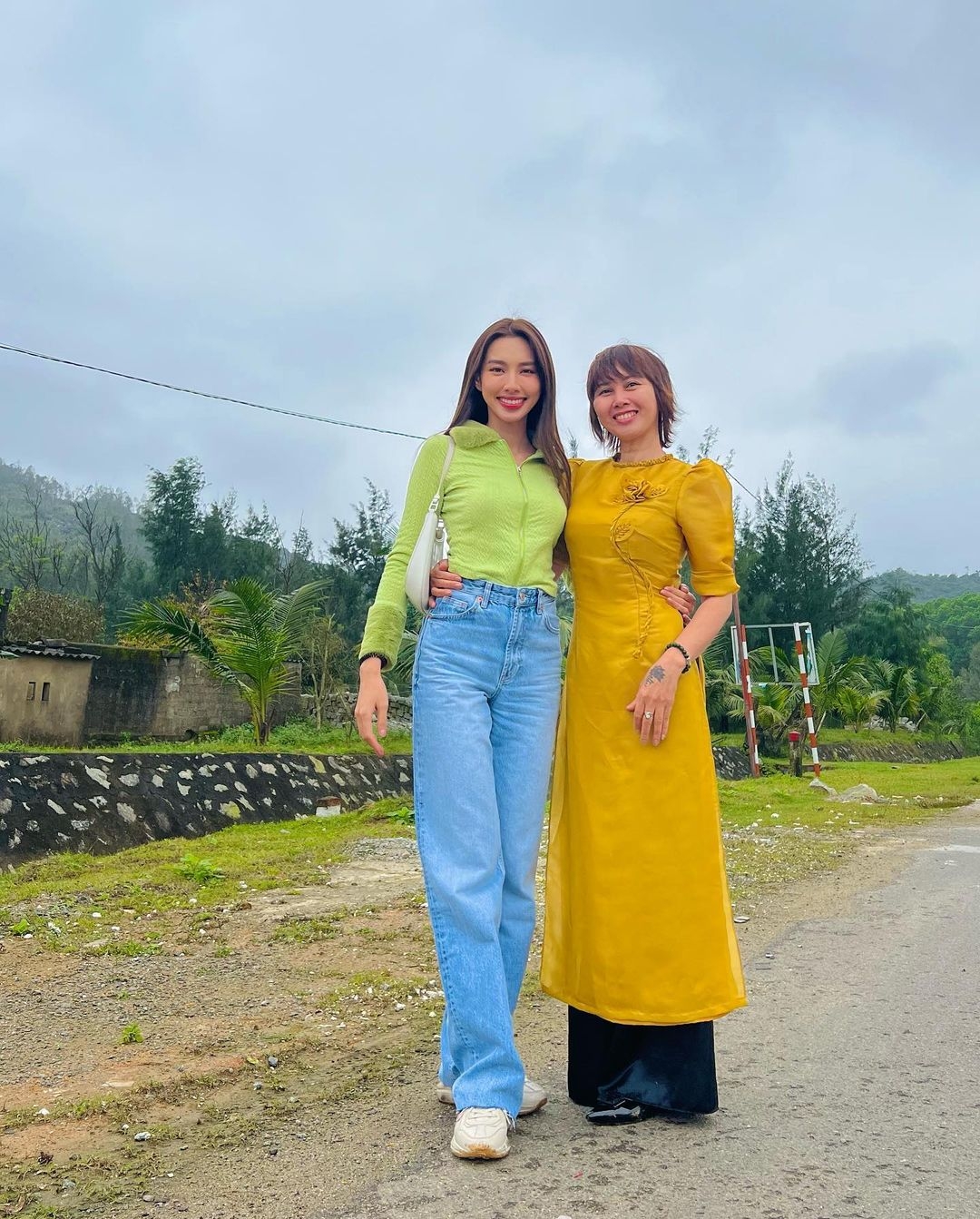 Sao Việt ngày 5/2/2022: Danh tính người đàn ông cầu hôn Midu Sao Việt ngày 5/2/2022: Danh tính người đàn ông cầu hôn Midu