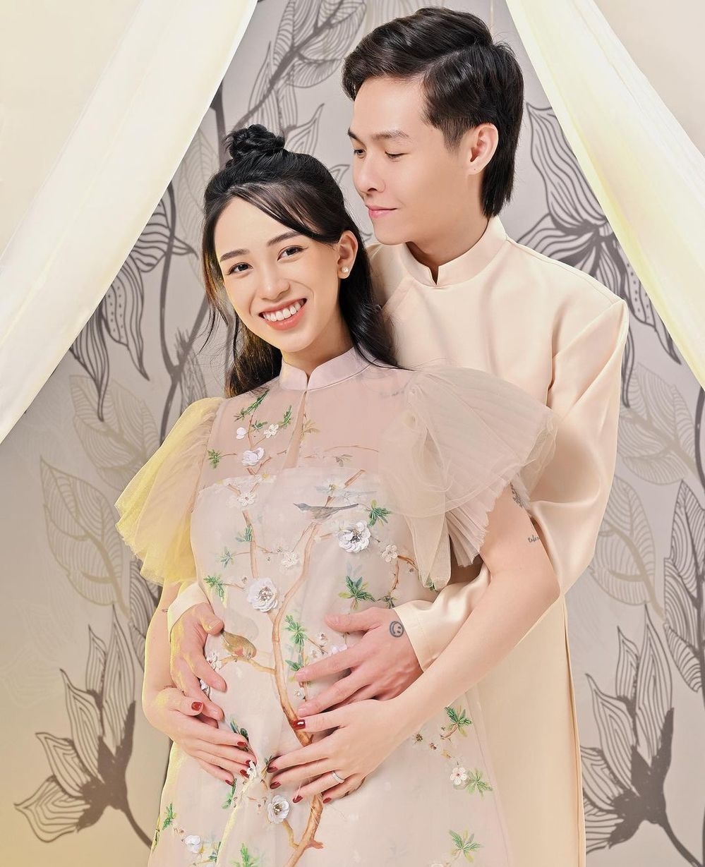 Sao Việt ngày 5/2/2022: Danh tính người đàn ông cầu hôn Midu Sao Việt ngày 5/2/2022: Danh tính người đàn ông cầu hôn Midu