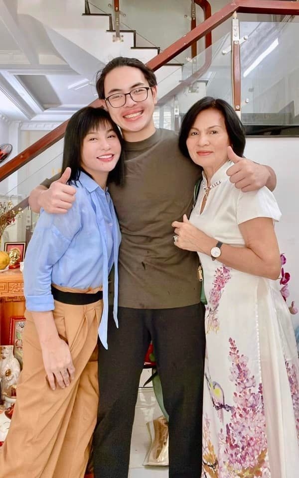 Sao Việt ngày 7/2/2022: Lê Lộc - Tuấn Dũng cùng những khoảnh khắc thân thiết