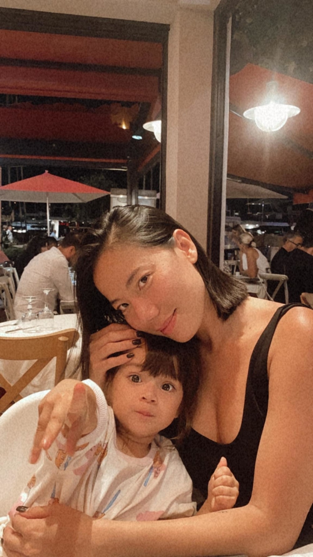 Sao Việt ngày 14/2/2022: Bình An cầu hôn á hậu Phương Nga sau 1500 ngày yêu nhau