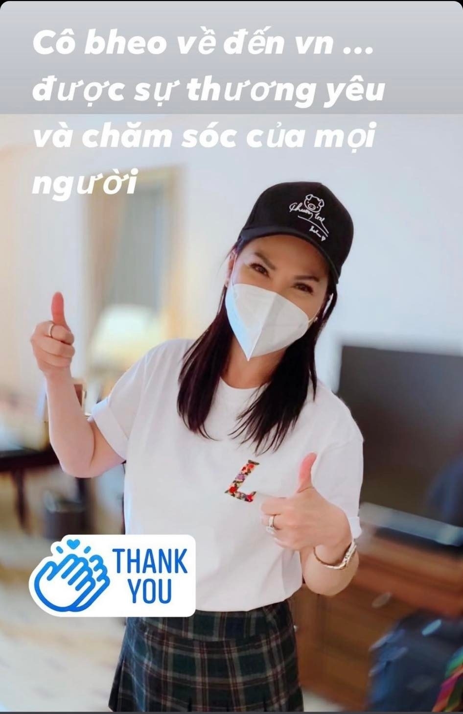 Sao Việt ngày 16/2/2022: Hoa hậu Thùy Tiên xuất hiện bên cạnh Quang Linh Vlog