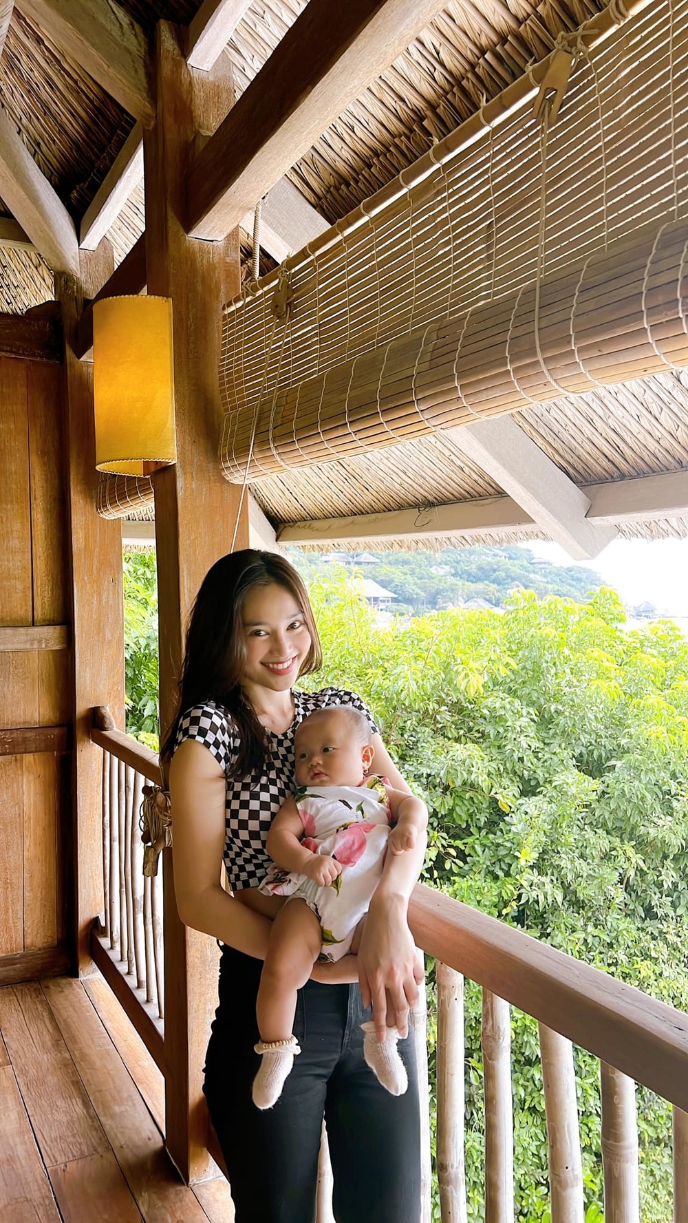 Sao Việt ngày 22/2/2022: Ngọc Trinh 