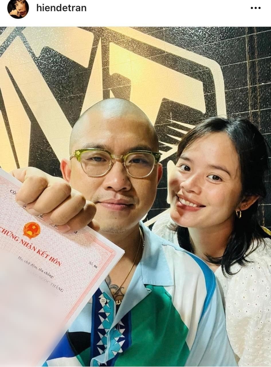 Sao Việt ngày 24/2/2022: Trang Trần hạnh phúc bên chồng Việt kiều