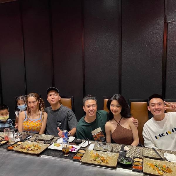 Sao Việt ngày 7/3/2022: Xoài Non lên tiếng về mối quan hệ hiện tại với Thiều Bảo Trâm