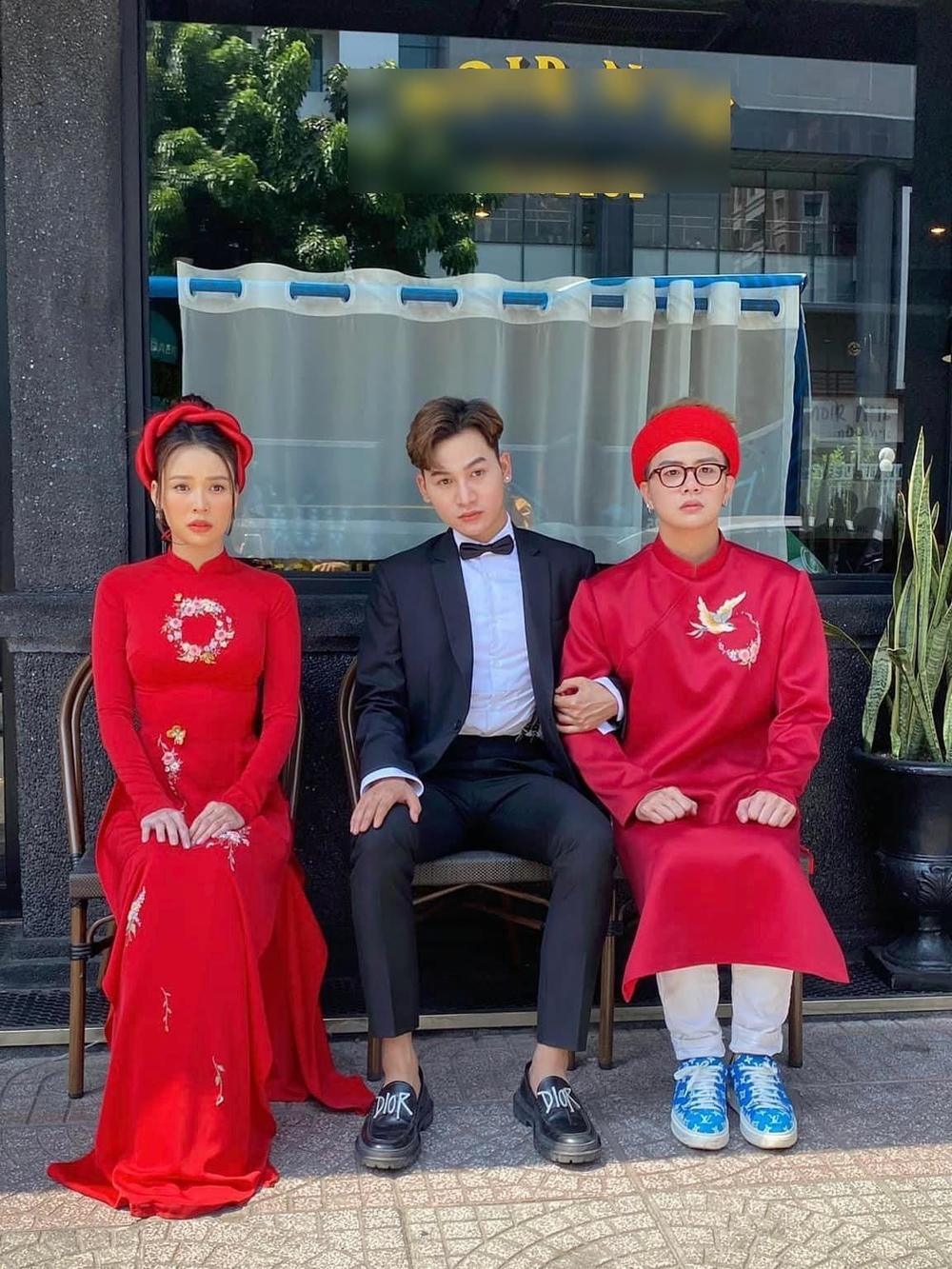 Sao Việt ngày 9/3/2022: Khổng Tú Quỳnh xuất hiện trở lại với phong cách cá tính