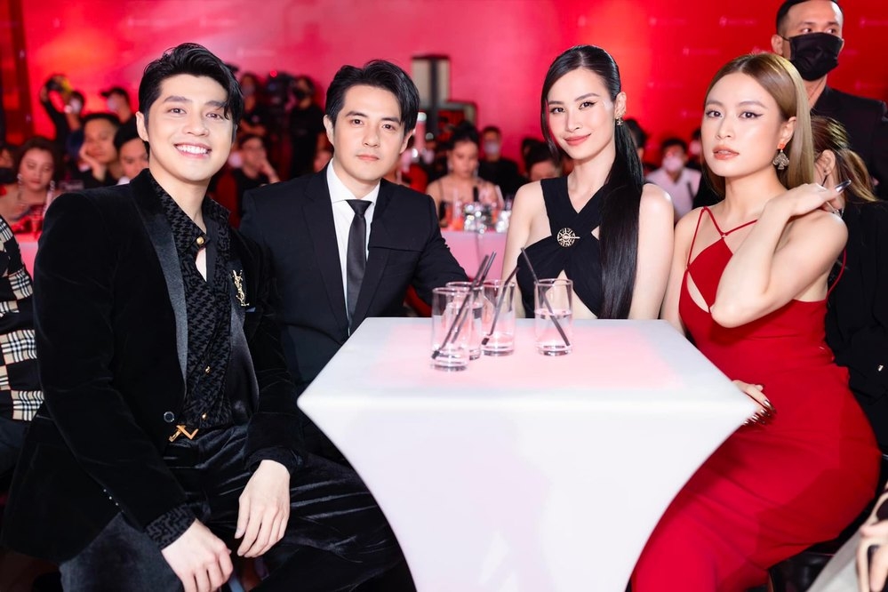 Sao Việt ngày 18/3/2022: Đức Phúc tham gia thiện nguyện giúp đỡ trẻ em mồ côi do Covid-19