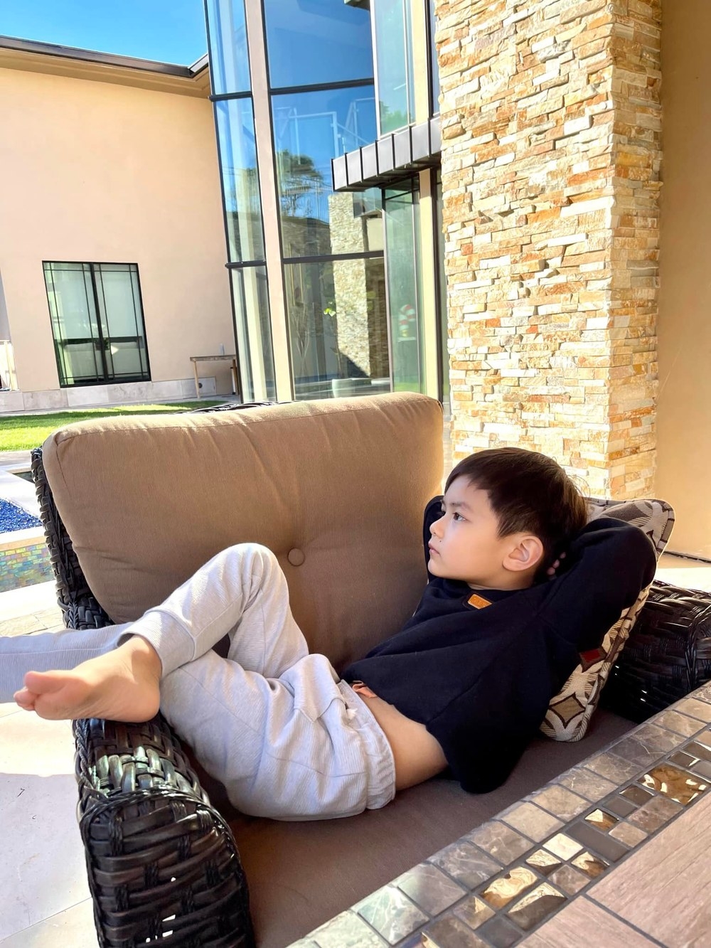 Sao Việt ngày 20/3/2022: Đàm Thu Trang trước nghi vấn bị đàn em 