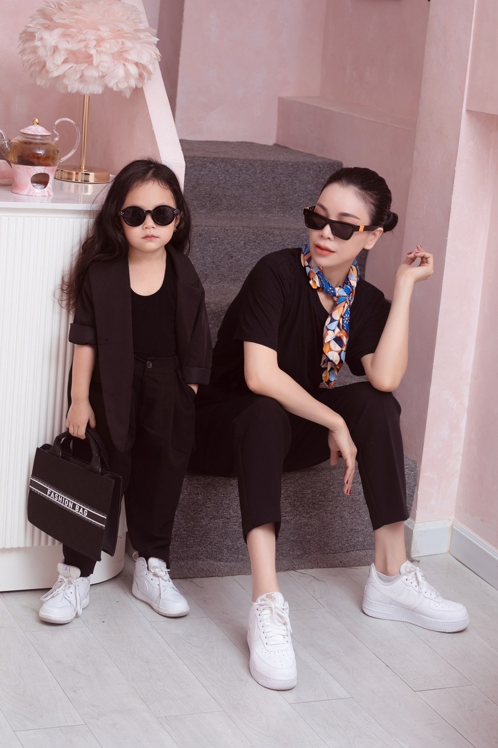 Sao Việt ngày 6/4/2022: Hòa Minzy bênh vực khi Puka bị chỉ trích Sao Việt ngày 6/4/2022: Hòa Minzy bênh vực khi Puka bị chỉ trích