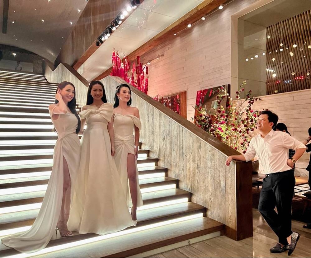 Sao Việt ngày 10/4/2022: Lê Phương kỷ niệm 6 năm kết hôn cùng chồng trẻ Sao Việt ngày 10/4/2022: Lê Phương kỷ niệm 6 năm kết hôn cùng chồng trẻ