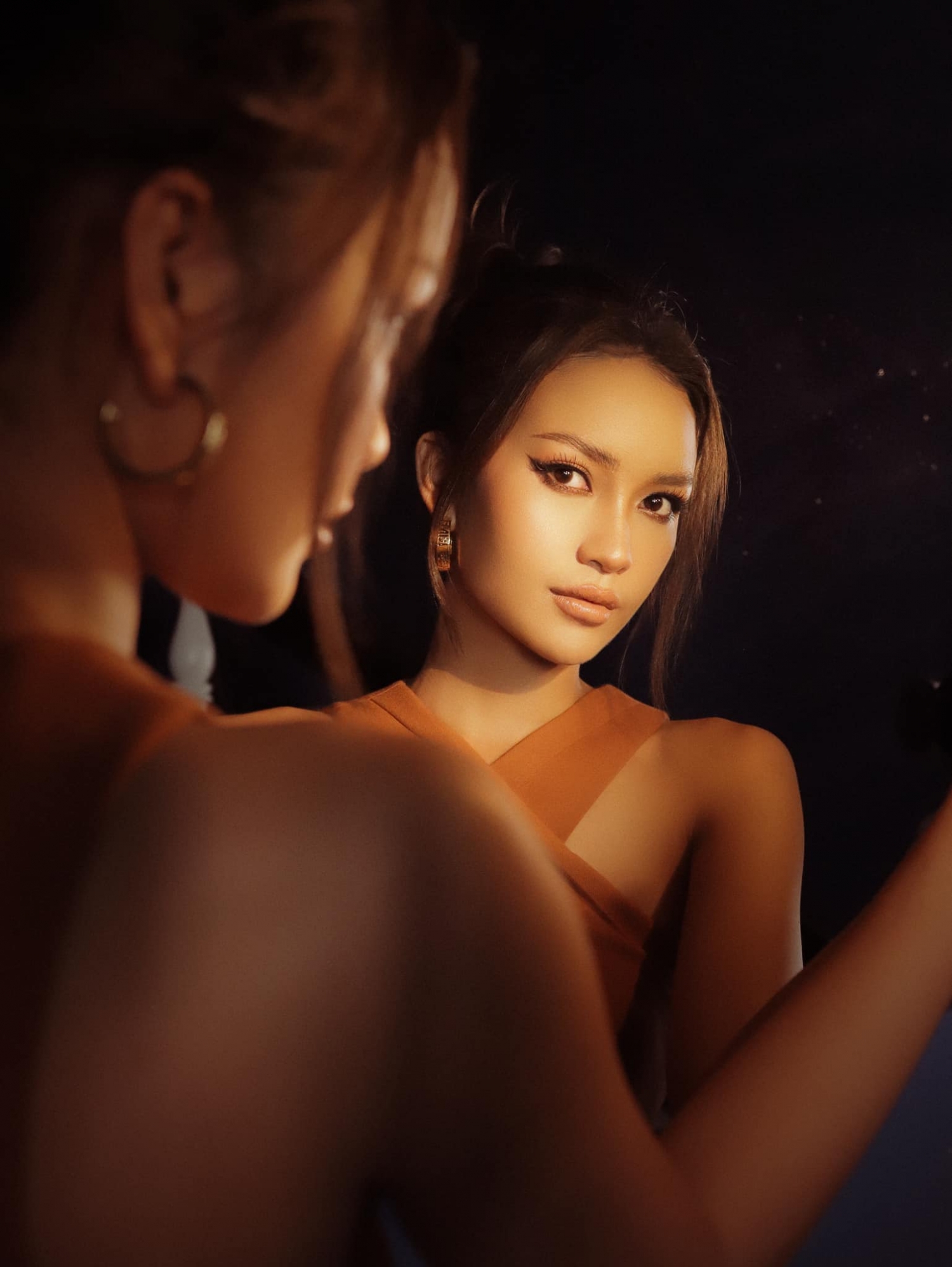 Sao Việt ngày 11/4/2022: Mạnh Trường chơi lớn 