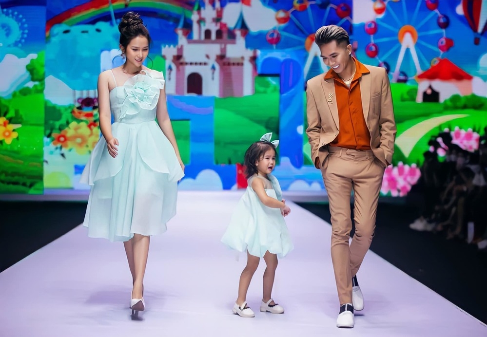 Sao Việt ngày 11/4/2022: Mạnh Trường chơi lớn 