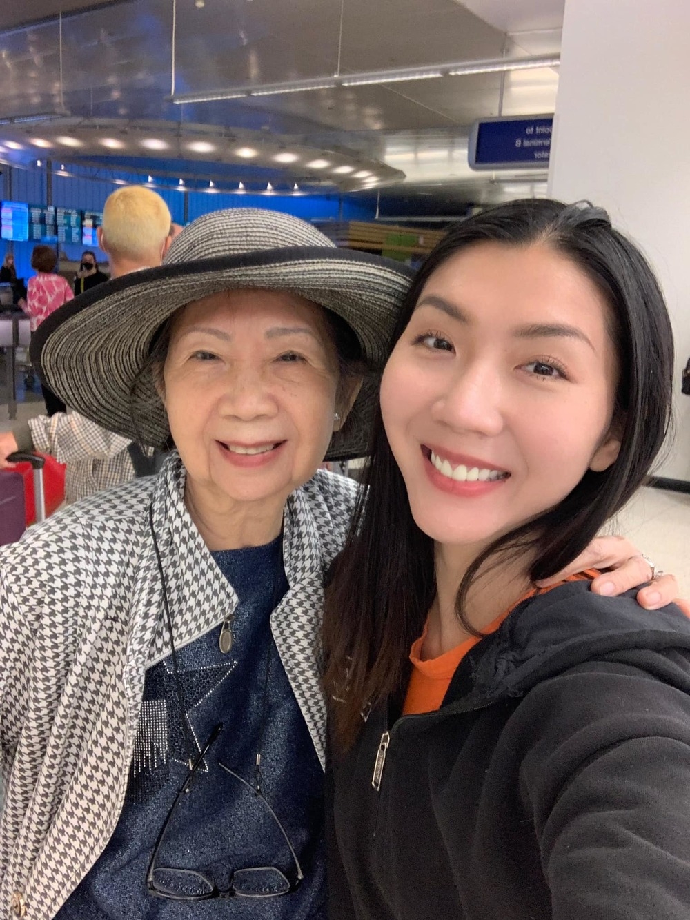 Sao Việt ngày 11/4/2022: Mạnh Trường chơi lớn 