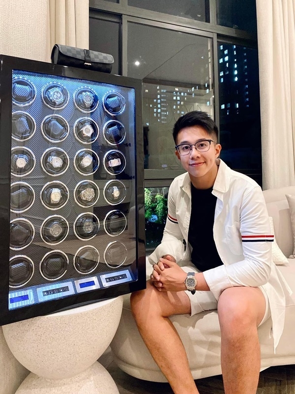 Sao Việt hôm nay 15/4: Hoàng Oanh xuất hiện rạng rỡ hậu ly hôn