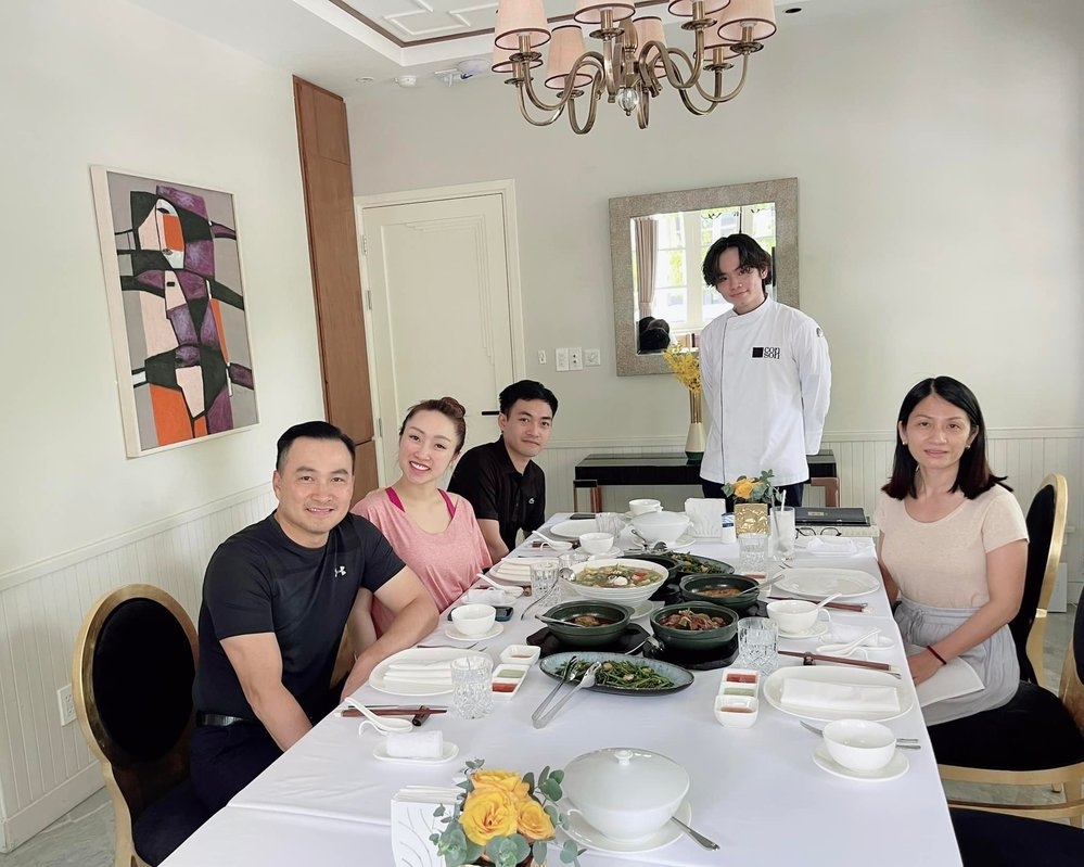 Sao Việt hôm nay 21/4: Lan Khuê Sao Việt hôm nay 21/4: Lan Khuê