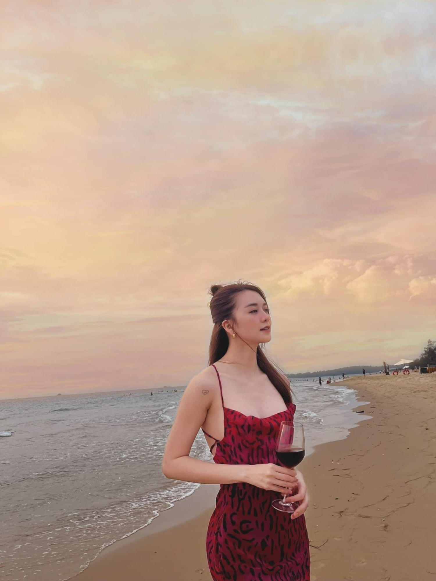 Sao Việt hôm nay 24/4: Chi Pu gây ấn tượng trong Street Dance Việt Nam Sao Việt hôm nay 24/4: Chi Pu gây ấn tượng trong Street Dance Việt Nam