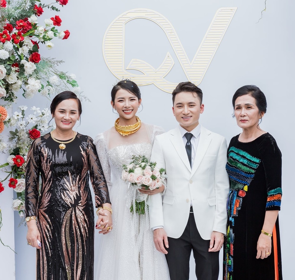 Sao Việt hôm nay 29/4: Thiều Bảo Trâm thu hút sự chú ý với visual Sao Việt hôm nay 29/4: Thiều Bảo Trâm thu hút sự chú ý với visual