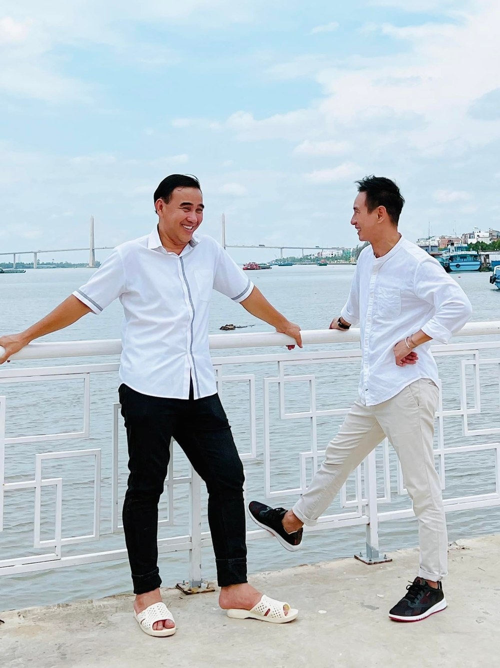 Sao Việt hôm nay 2/5: Lý Nhã Kỳ xây biệt thự hỗ trợ hoàn cảnh khó khăn