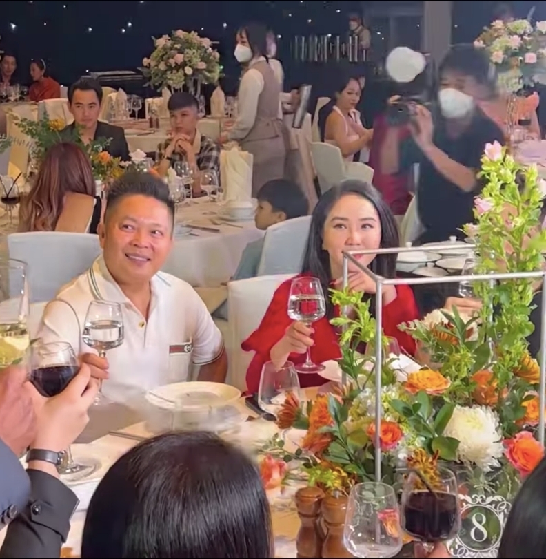 Sao Việt hôm nay 3/5: Bảo Thy hiếm hoi xuất hiện cùng chồng đại gia