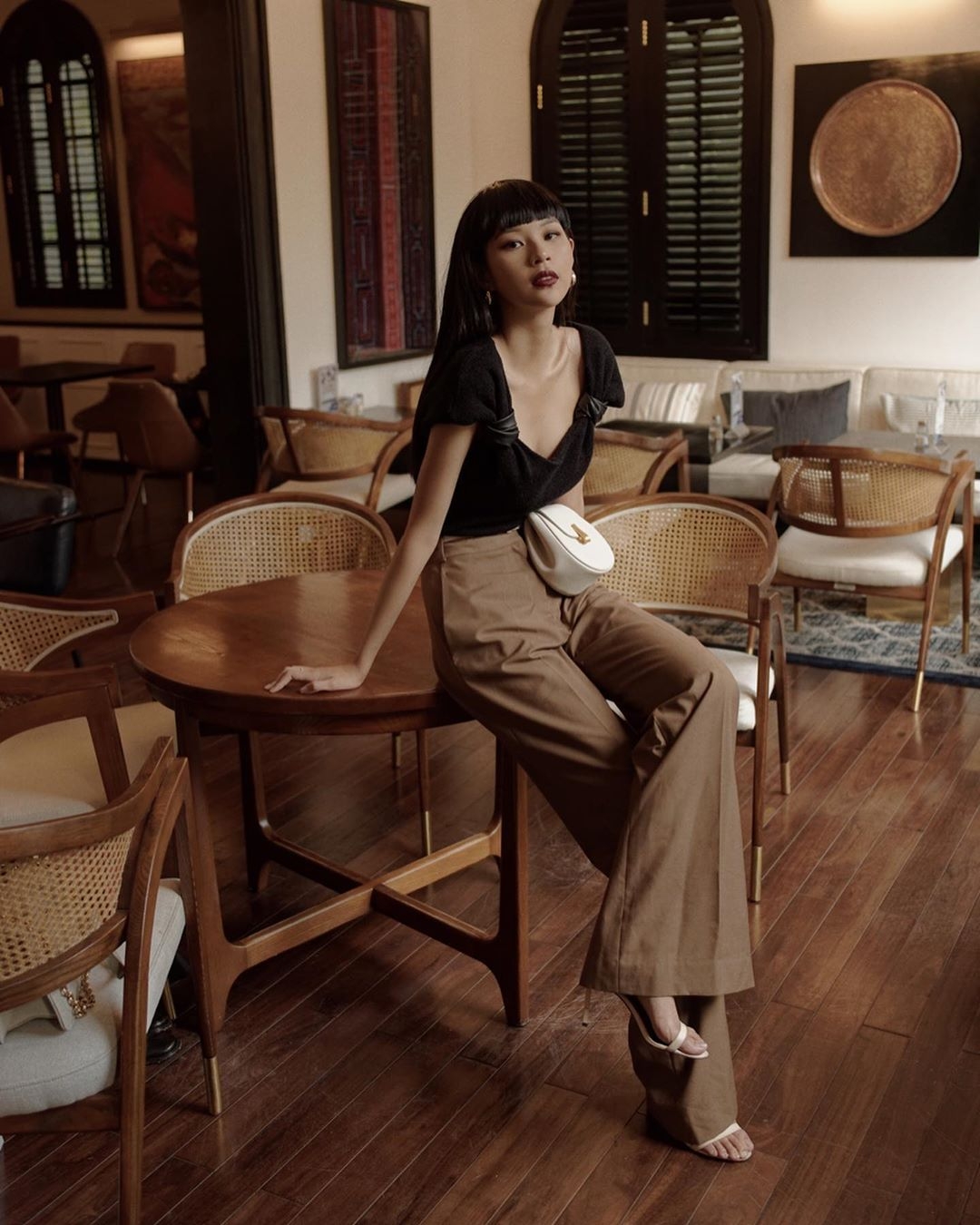 Tin hot giải trí ngày 22/8: Sao Việt mix quần ống rộng cùng phong cách thời thượng