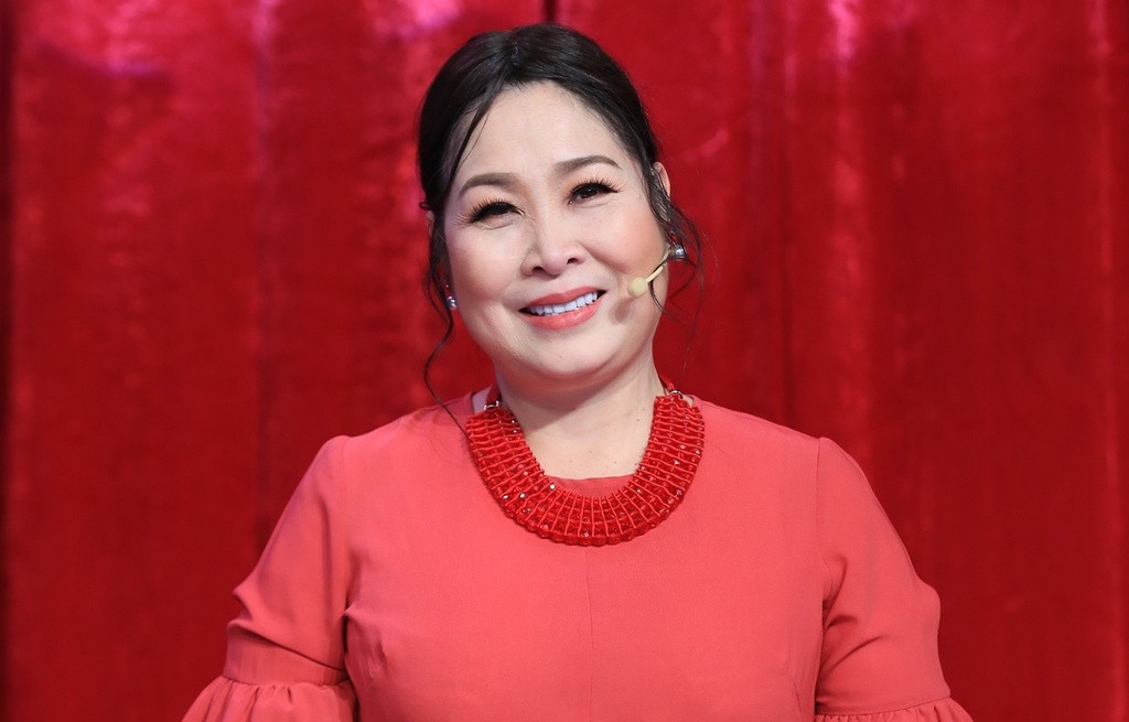 Tin hot giải trí ngày 16/9: Phương Oanh đáp trả khi bị chê mặc đồ ngủ xấu trên phim