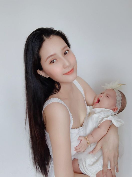 Tin hot giải trí ngày 21/9: Thiên An lần đầu khoe sắc bên con gái sau ồn ào
