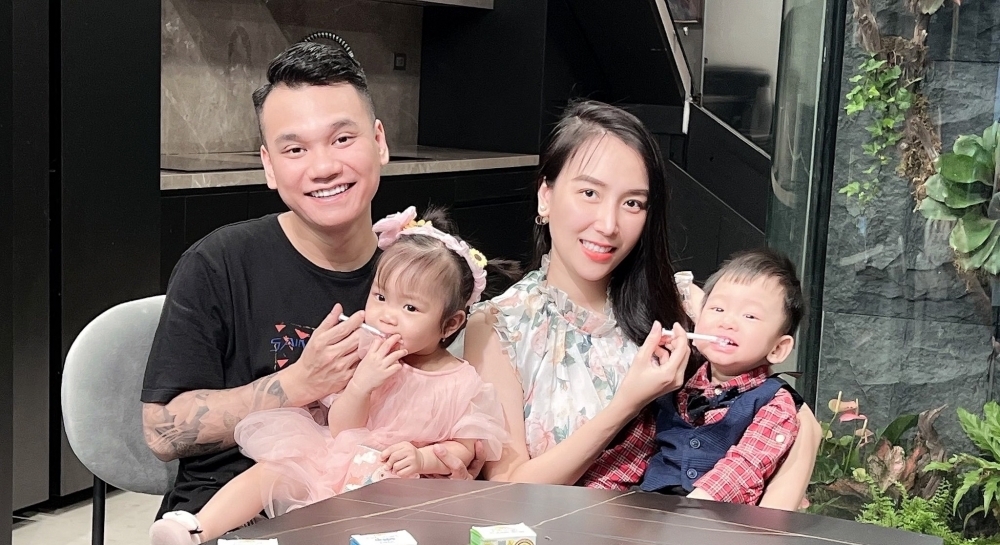 Sao Việt ngày 12/11: Ồn ào kiện tụng, Vy Oanh tự tin thông báo: 