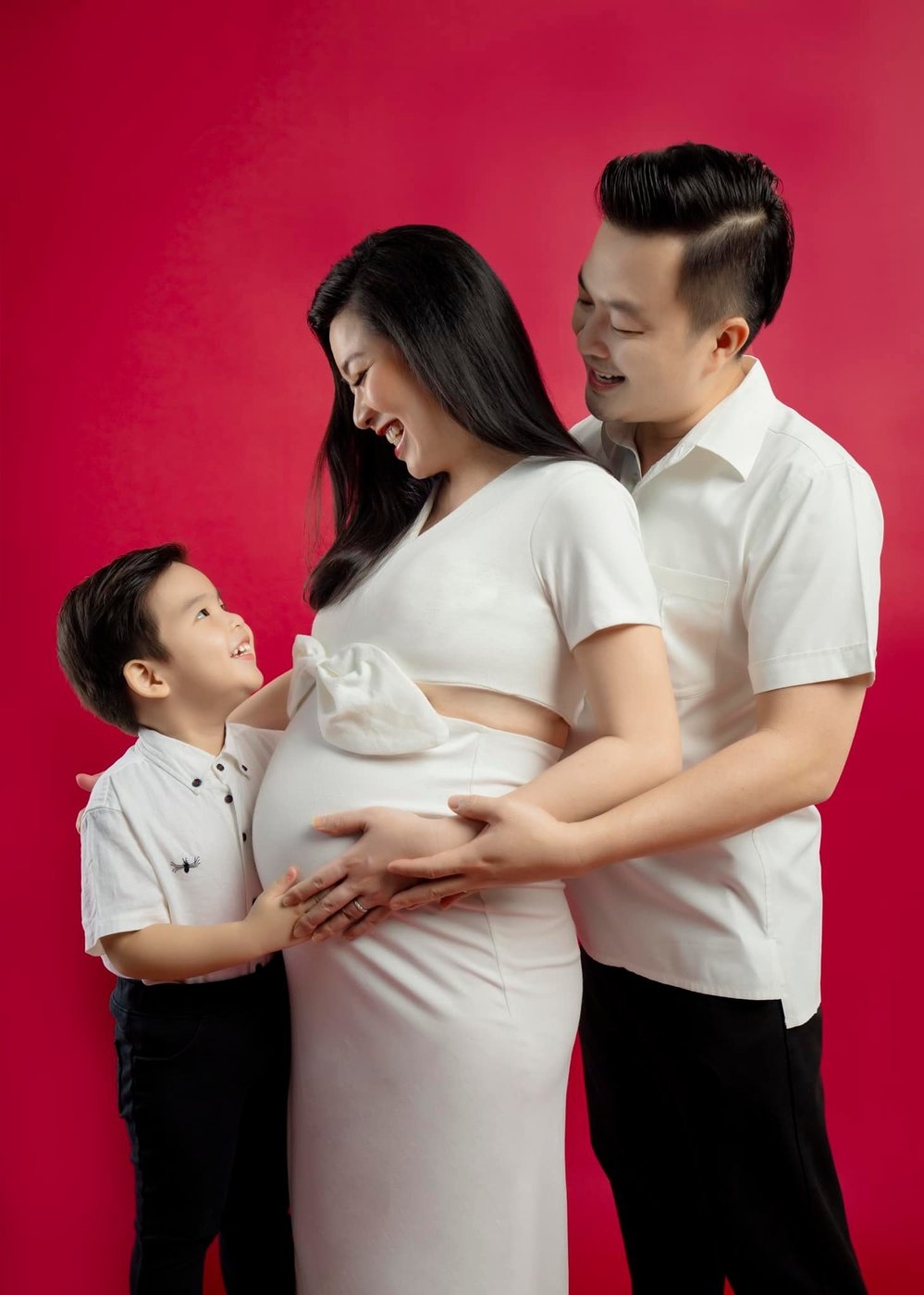 Sao Việt ngày 26/12: Đan Trường khoe không gian nhà mới mua tại Mỹ