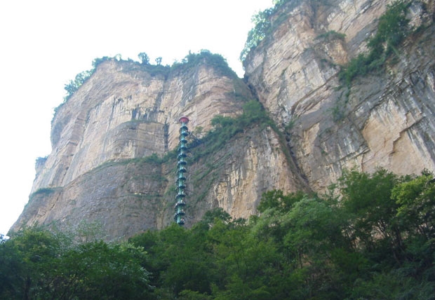 cau thang len thien duong nguy hiem nhat the gioi