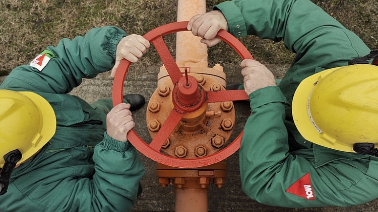 Giá khí đốt tại châu Âu tăng vọt ngày thứ 3 liên tiếp