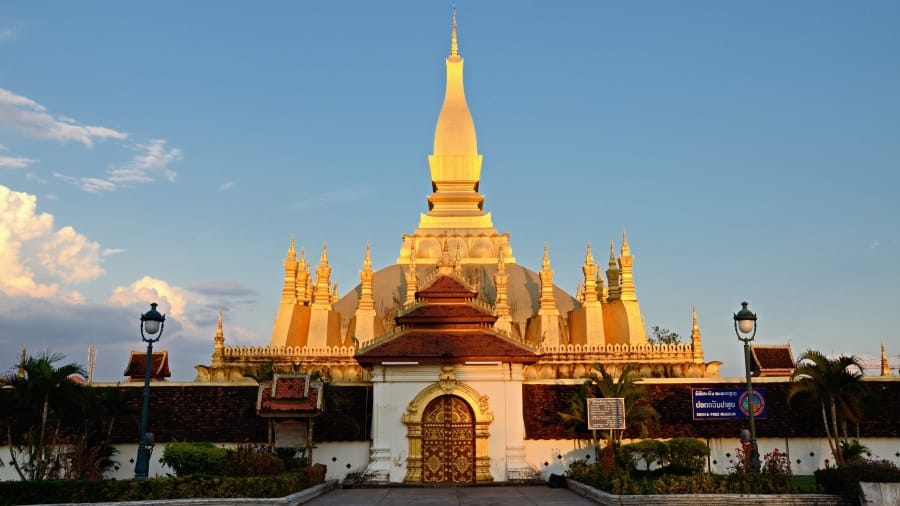Du lịch Lào, tìm lại cảm giác thanh tịnh chốn tâm linh và làng quê du lich lao tim lai cam giac thanh tinh chon tam linh va lang que