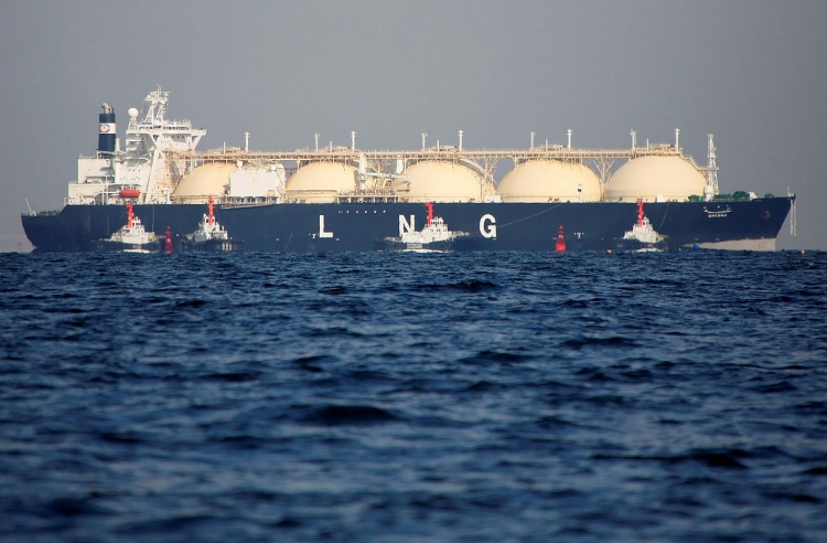 Giá LNG ở châu Á tăng vọt đến mức 