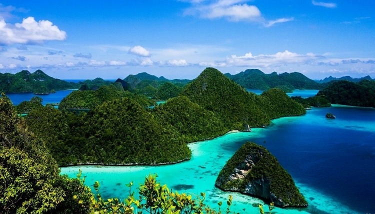 Bali chỉ là một trong số hàng chục những nơi đẹp nhất Indonesia, thậm chí đẹp nhất thế giới bali-chi-la-mot-trong-so-hang-chuc-nhung-noi-dep-nhat-indonesia-tham-chi-dep-nhat-the-gioi-24