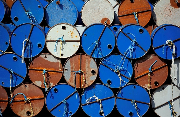 Iran sẵn sàng bán và cung cấp xăng dầu cho Ấn Độ