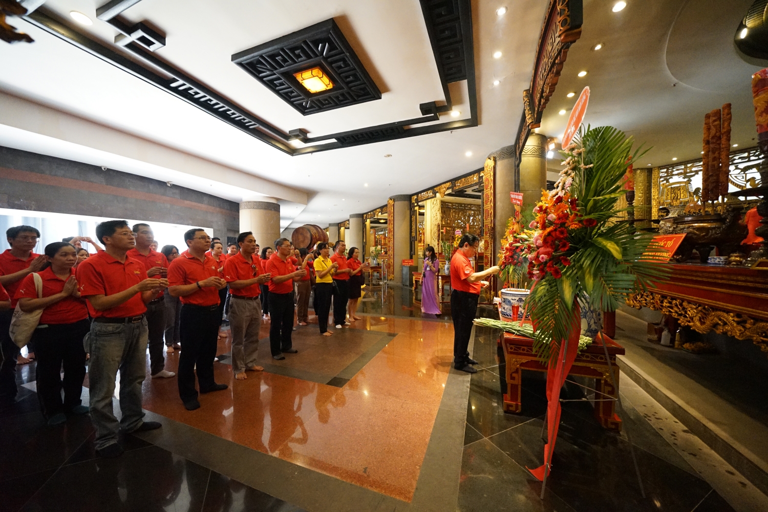 Đảng bộ BIENDONG POC dâng hương tưởng niệm các Vua Hùng