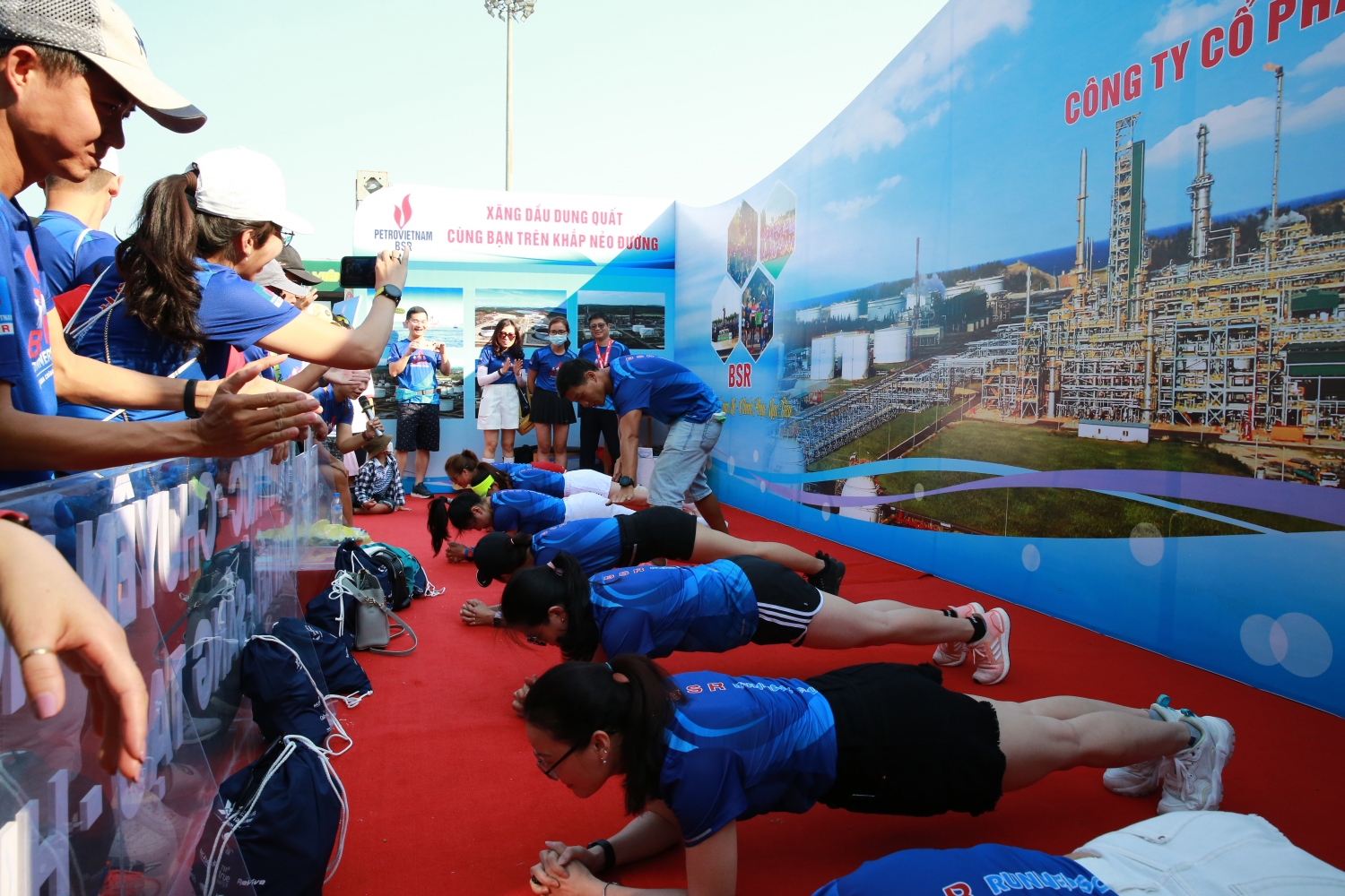 Hơn 100 runner BSR sẵn sàng chinh phục VnExpress Marathon Huế 2022 Hơn 100 runner BSR sẵn sàng chinh phục VnExpress Marathon Huế 2022