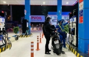 Giá xăng hôm nay (11/2) tăng mạnh, có thể tới 1.300 đồng/lít!
