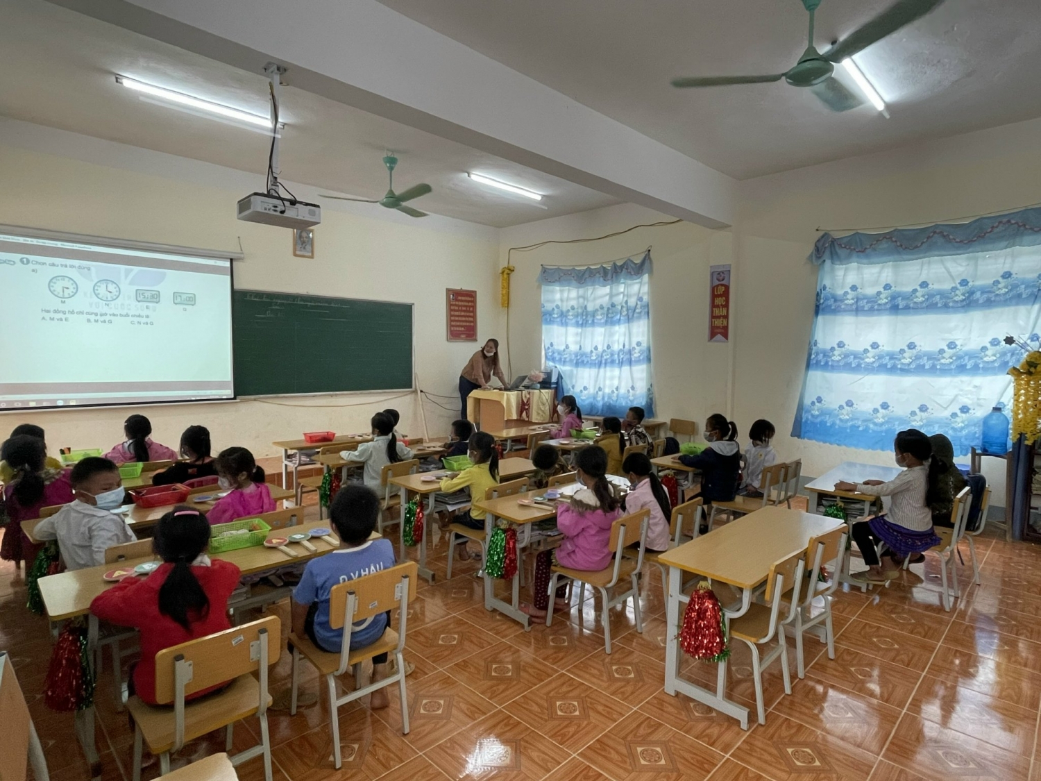“Khoác áo mới” cho huyện nghèo (kỳ 1)