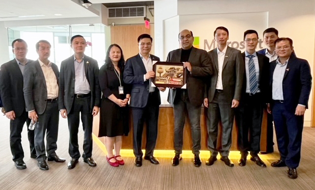 Petrovietnam và các công ty hàng đầu của Mỹ tăng cường hợp tác trong lĩnh vực dịch vụ, công nghệ