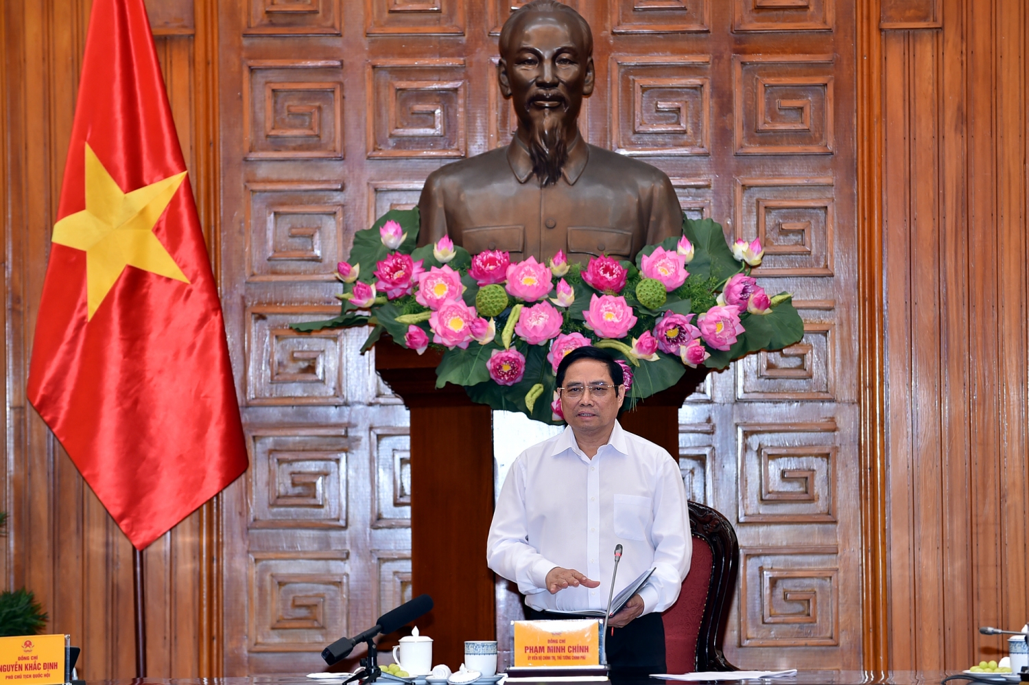 Phải đảm bảo cho mọi người dân đều được tiếp cận dịch vụ y tế ở mọi lúc, mọi nơi một cách nhanh nhất