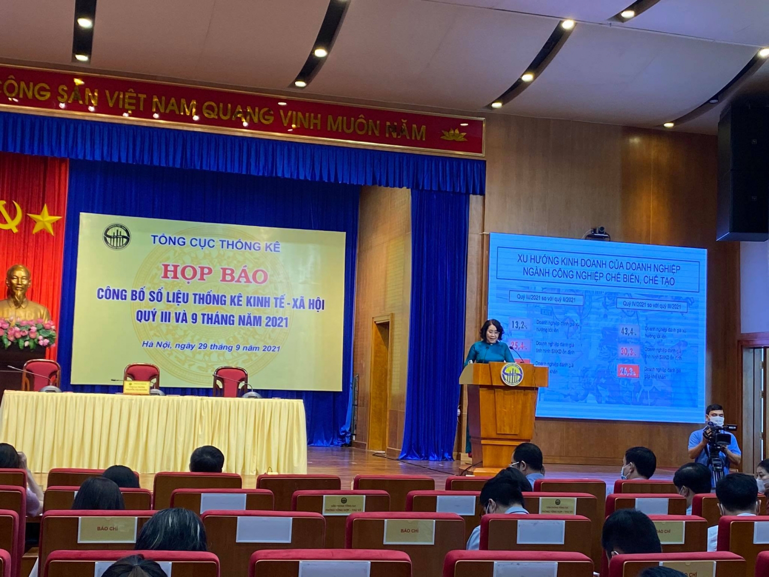 GDP quý III giảm tới 6,17%