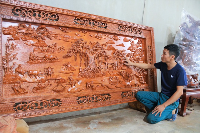 Chàng trai làng “thổi hồn” vào gỗ, kiếm hàng trăm triệu đồng mỗi năm - 4