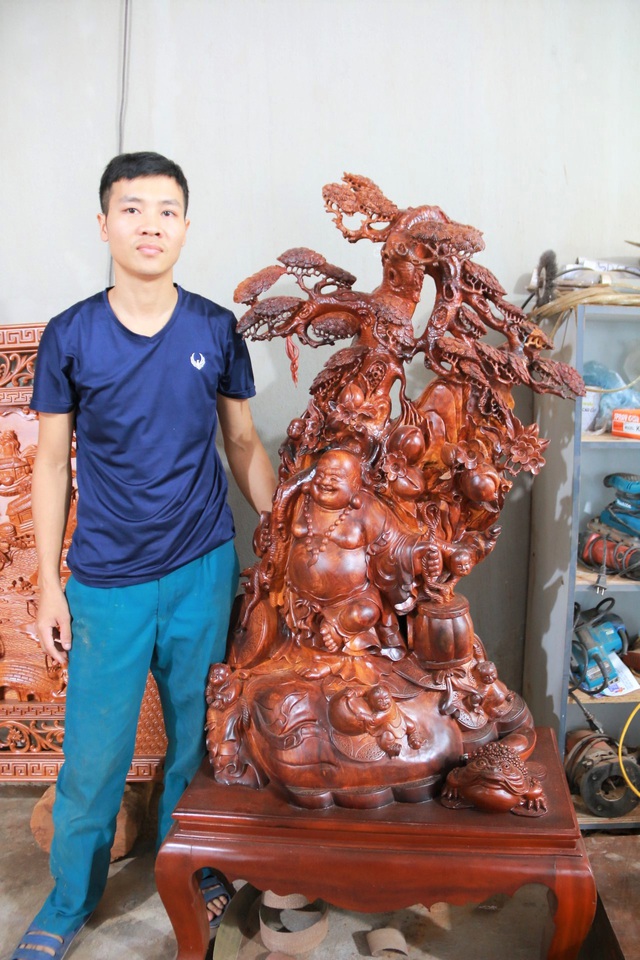 Chàng trai làng “thổi hồn” vào gỗ, kiếm hàng trăm triệu đồng mỗi năm - 7