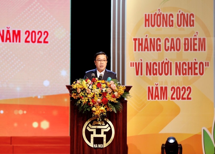 Agribank ủng hộ 2 tỷ đồng Quỹ “Vì người nghèo” và an sinh xã hội thành phố Hà Nội