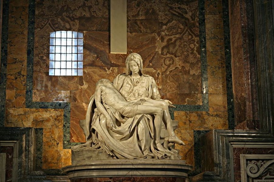 Pietà - Kiệt tác điêu khắc đẹp nhất của Michelangelo