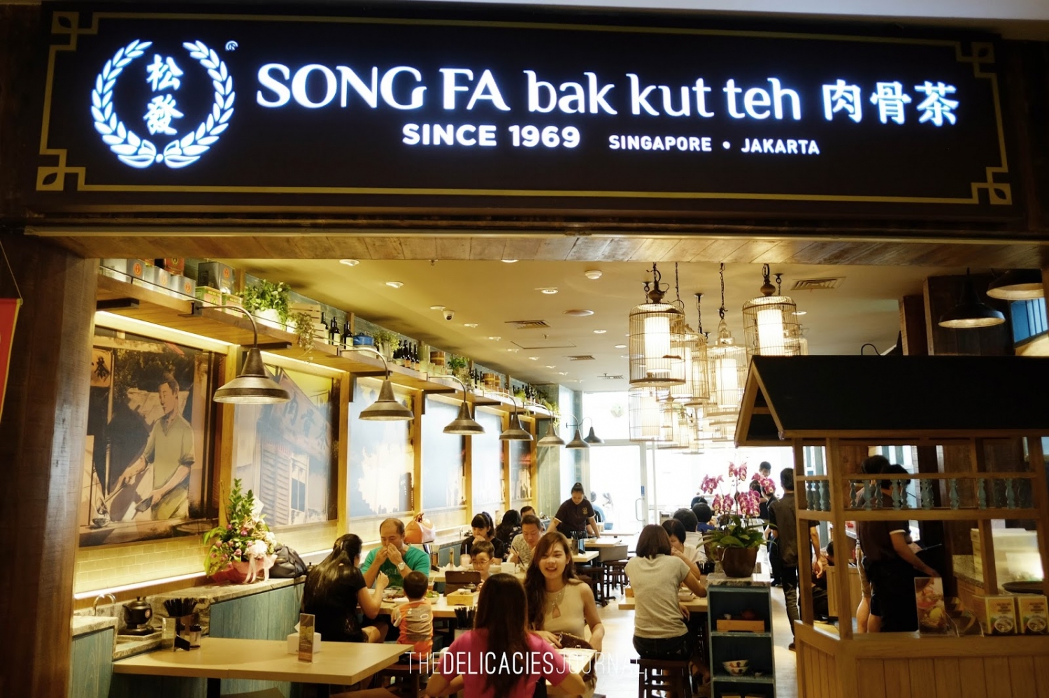 Thưởng thức món 