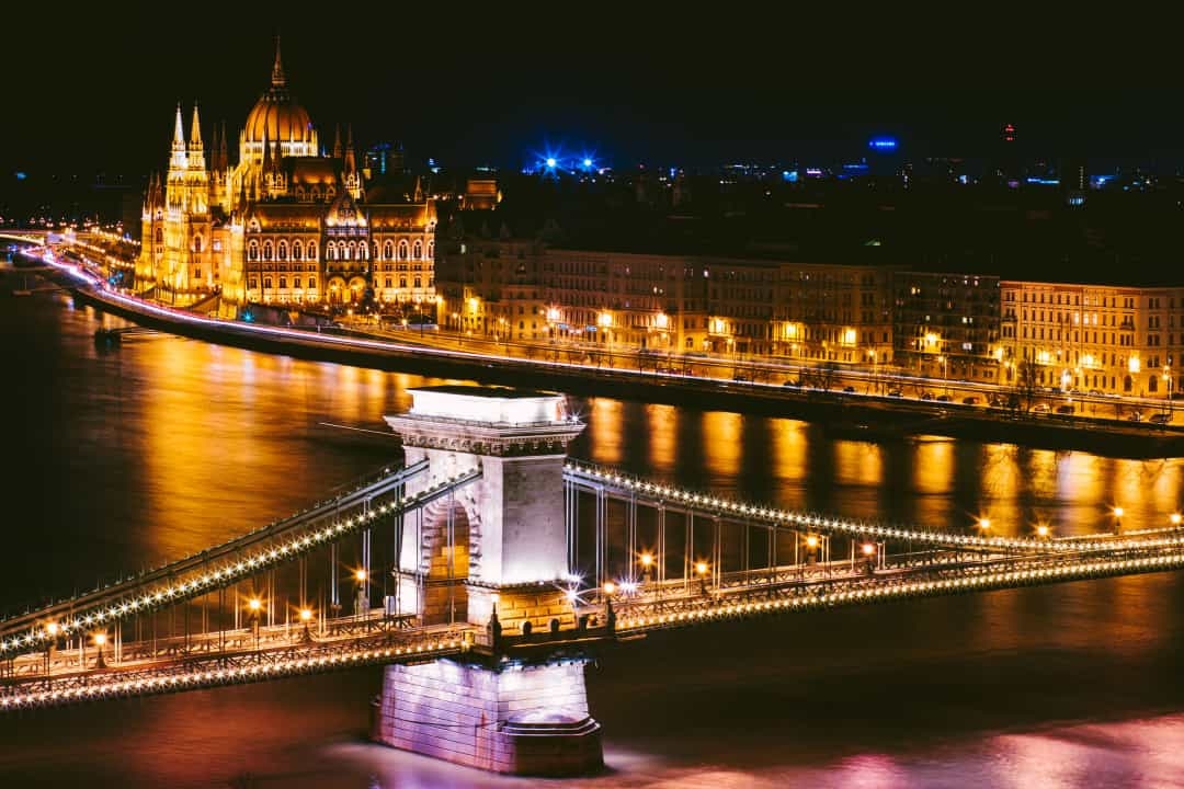 Khám phá những thành phố 