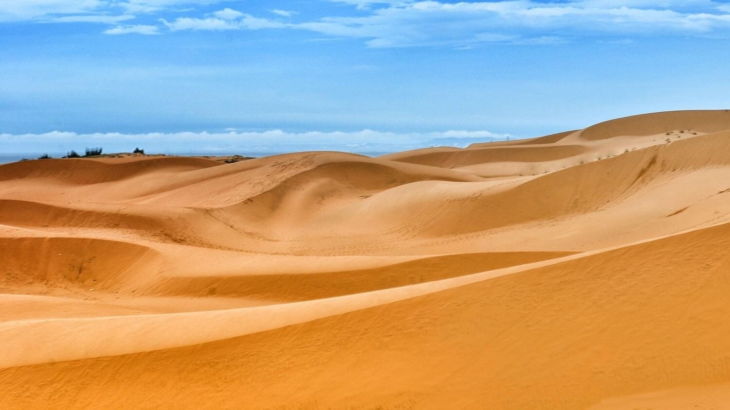 Những cồn cát đẹp nhất Đông Nam Á