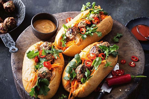 Nếm thử những món ăn đường phố 