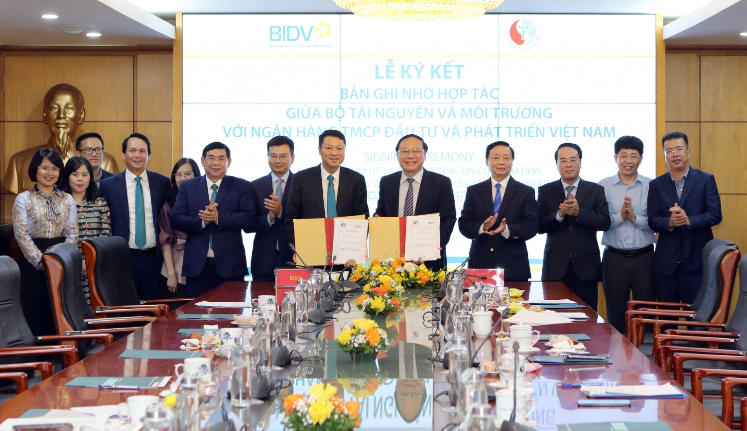Bộ Tài nguyên & Môi trường và BIDV ký kết MOU thúc đẩy phát triển tài chính xanh bền vững, bảo vệ môi trường và ứng phó với biến đổi khí hậu