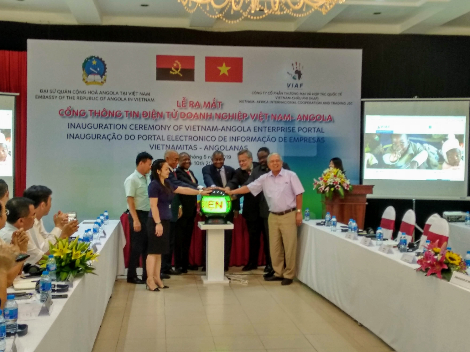 ra mat cong thong tin dien tu doanh nghiep viet nam angola